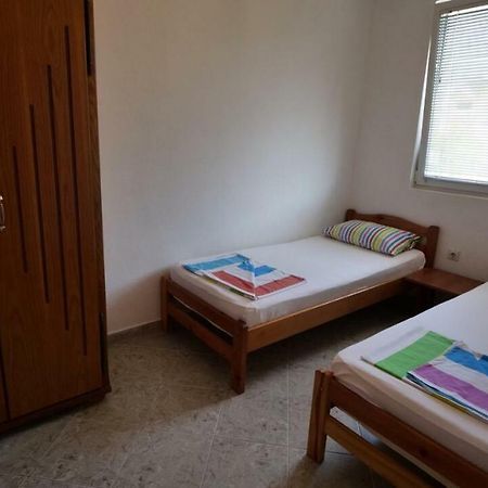 Familien Apartment Zeno Ulcinj Ngoại thất bức ảnh